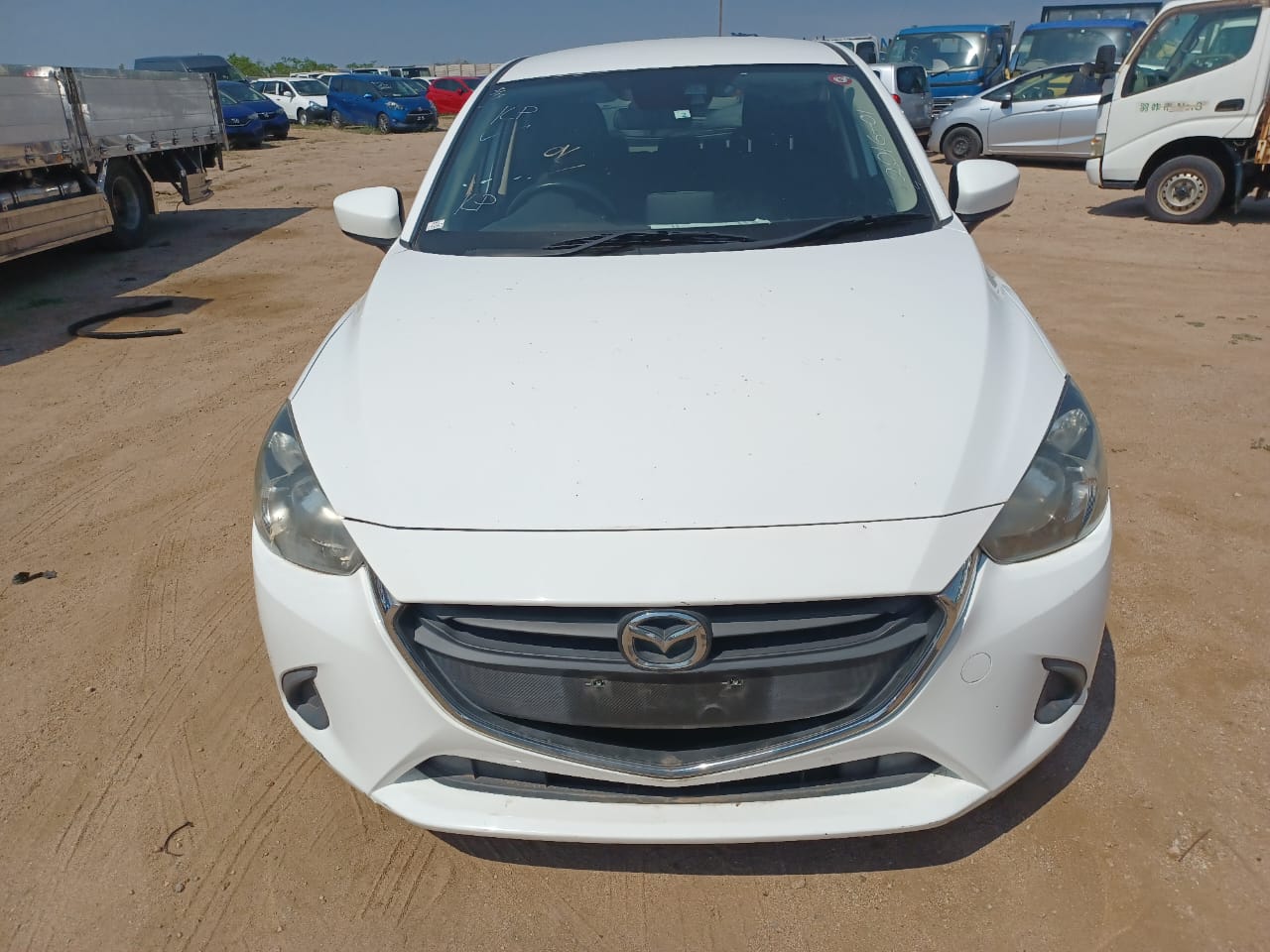 MAZDA DEMIO 2016